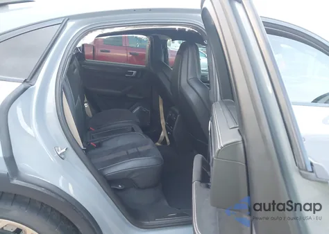 2022 Porsche Cayenne Coupe Turbo Gt z USA, uszkodzony, nr VIN WP1BK2AY5NDA60681